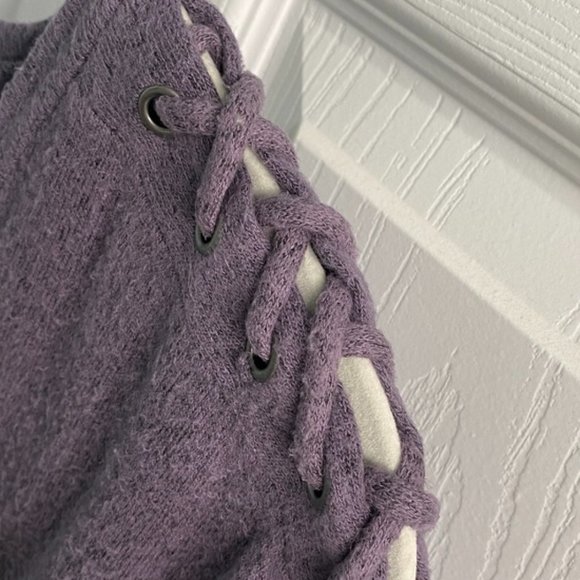 AEO Soft & Sexy Plush Sweater with Criss-Cross Design on Shoulders - Picture 4 of 7